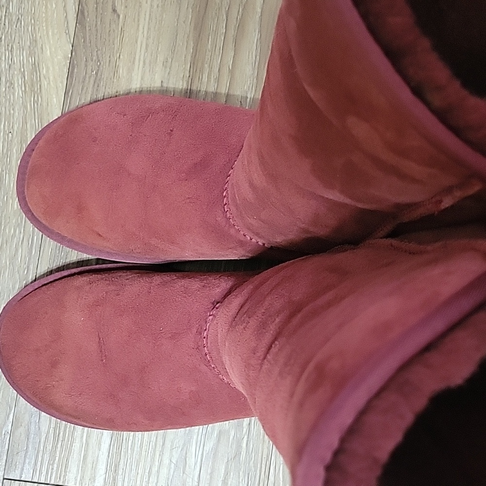 Burgandy Austrailian Luxe Boots - Picture 11 of 12